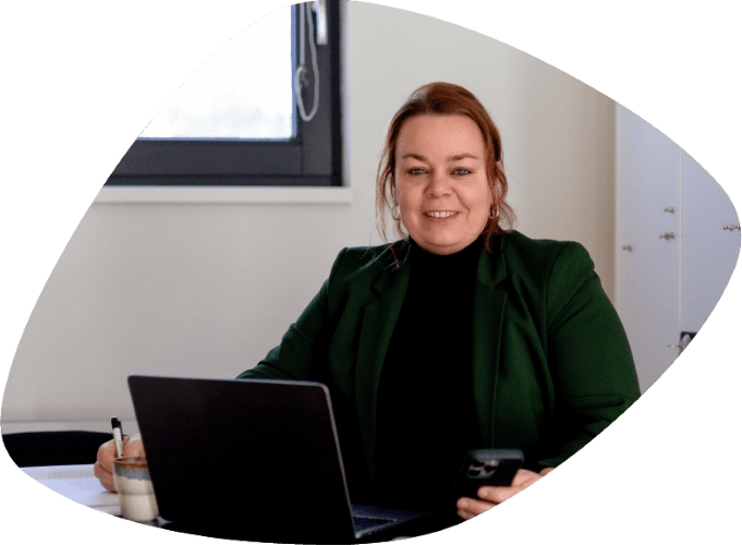 Marianne Tiemens Hofstra vergadering photo Comsilium bedrijfsadviseur communicatieadviseur
